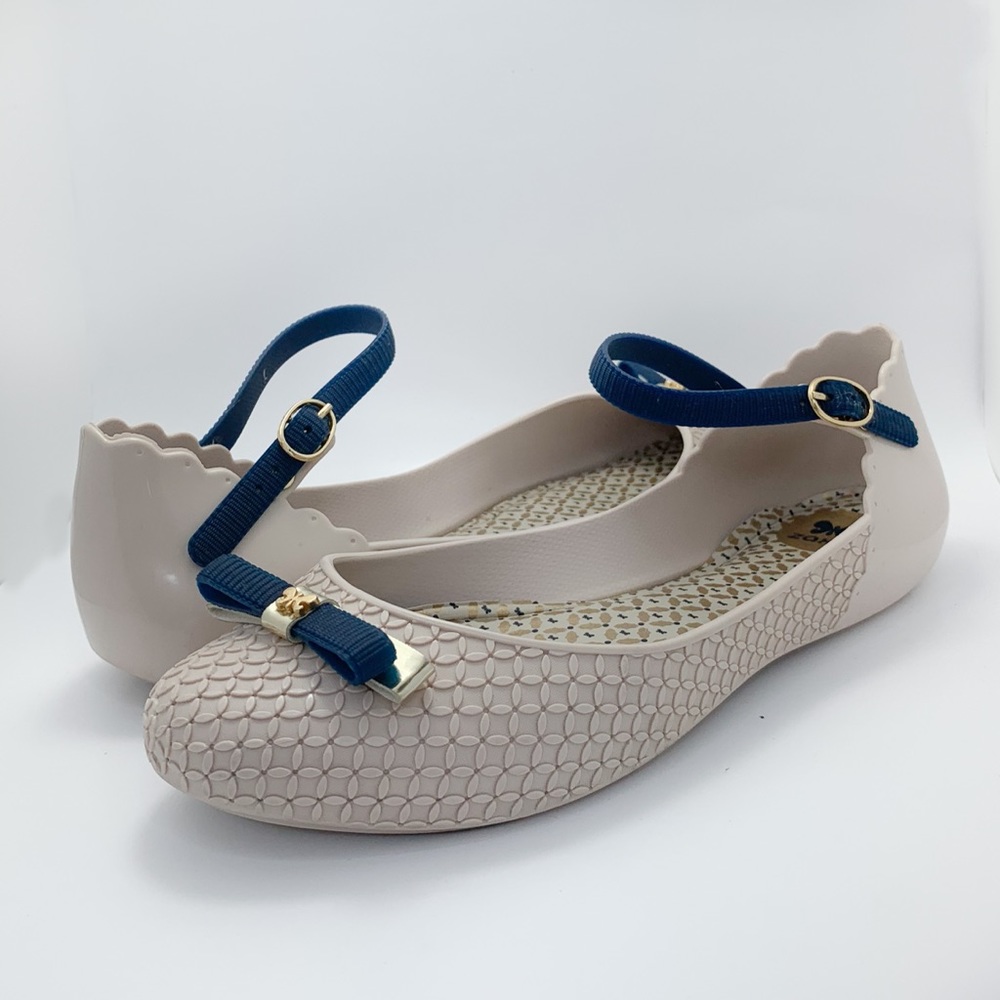 ZAXY BALLET FLATS WITH BELTS SIZE 8